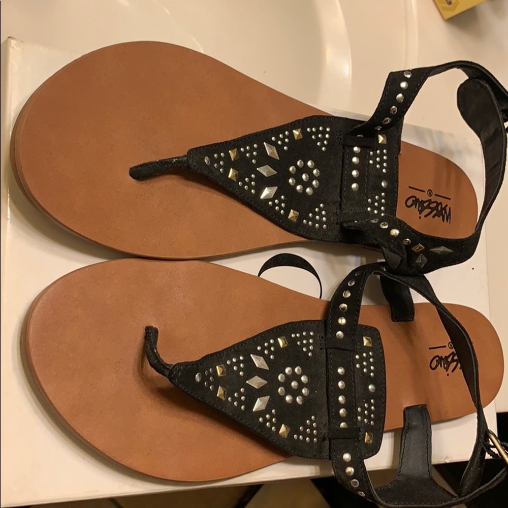 Mossimo sandals